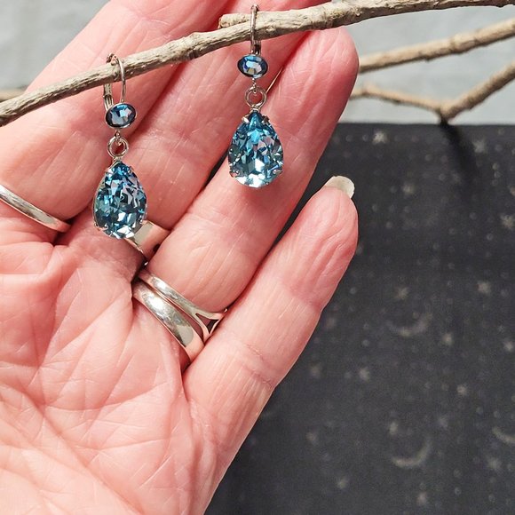 🎀Gorgeous Kirks Folly GODDESS TEARS Leverback Earrings Island Aqua &Silvertone - Picture 7 of 10